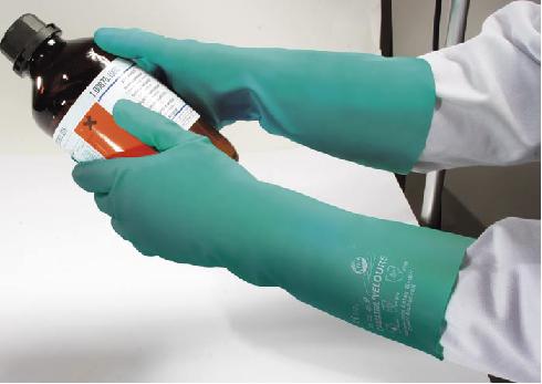 GUANTE QUÍMICO Nitrilo Verde - Resistencia Química Cat III AJKLOT (Especial Corrosivos+Hidrocarburos)