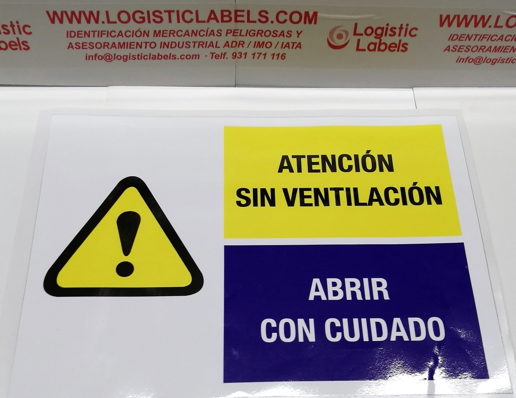 ETIQUETA PVC SIN VENTILACION DINA4